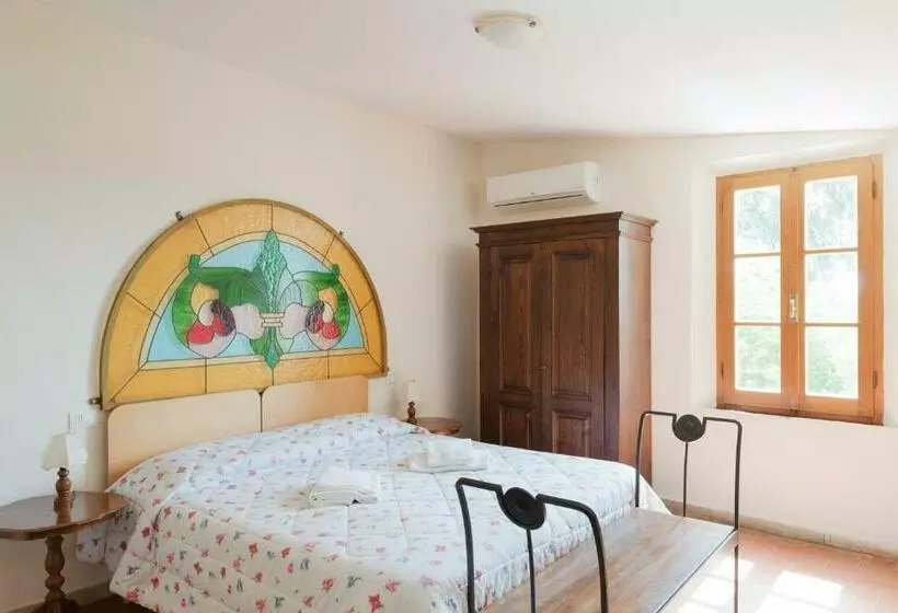 هتل Agriturismo Il Greppo