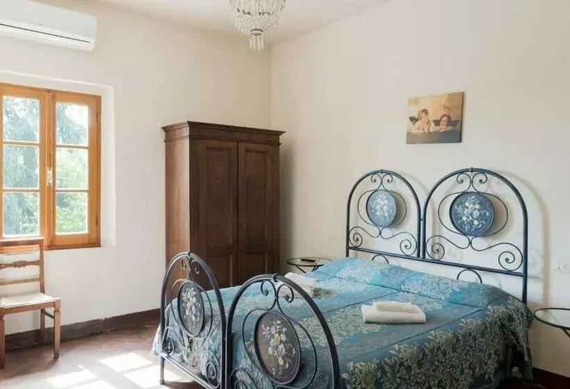 هتل Agriturismo Il Greppo