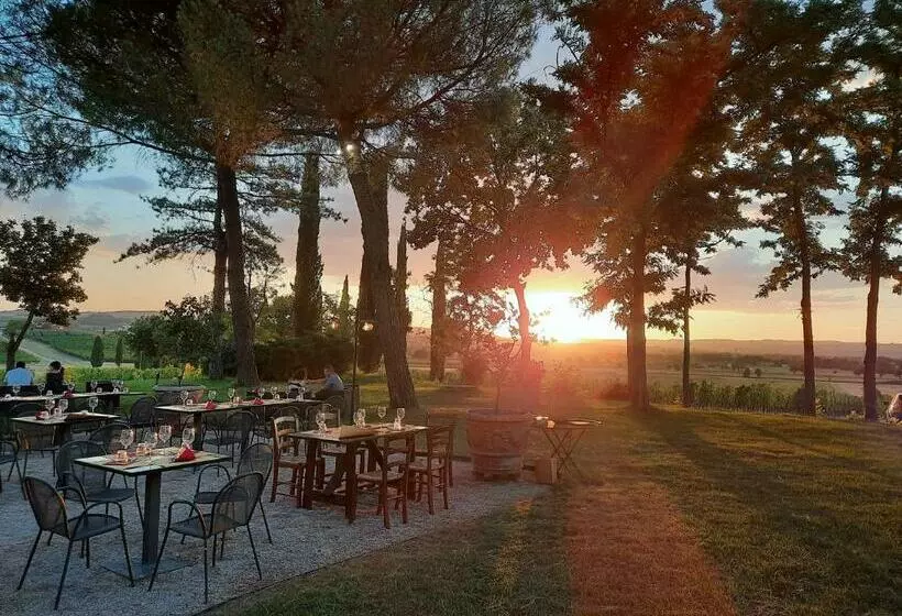 هتل Agriturismo Il Greppo