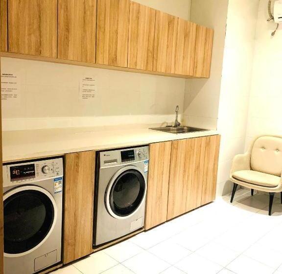 Hanting Hotel Nanjing Aoti Center