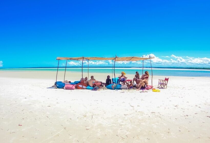 هتل Mikoko Cove Ecolodge