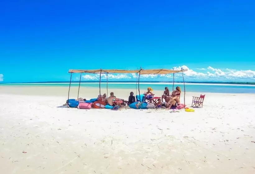 هتل Mikoko Cove Ecolodge