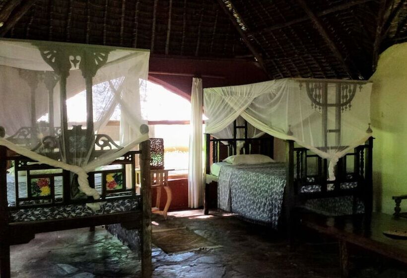 هتل Mikoko Cove Ecolodge