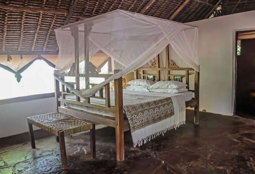 هتل Mikoko Cove Ecolodge