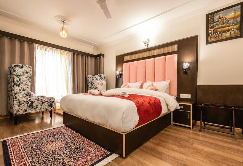 ホテル Sangaylay Palace