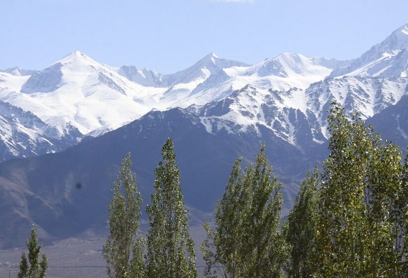 ホテル Sangaylay Palace