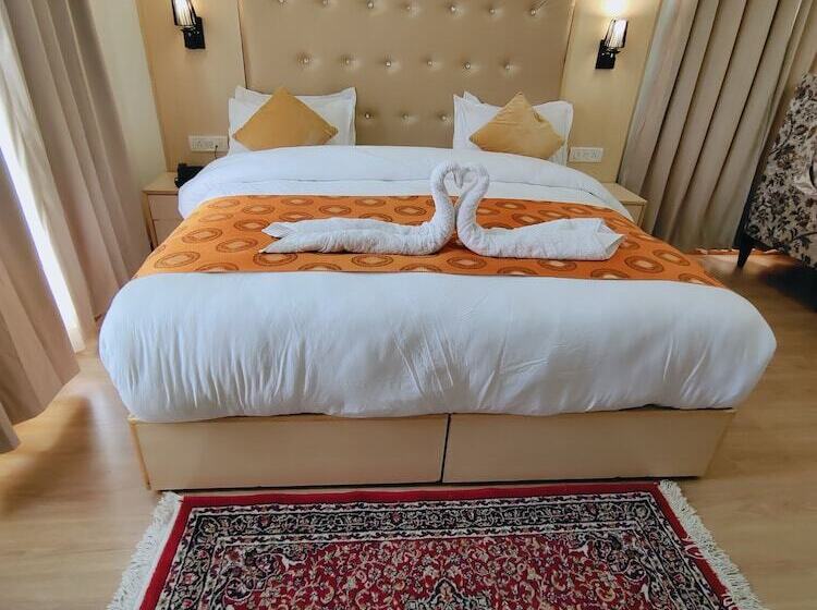 ホテル Sangaylay Palace