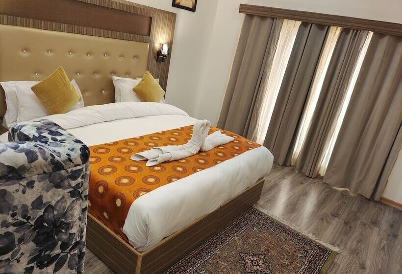 ホテル Sangaylay Palace