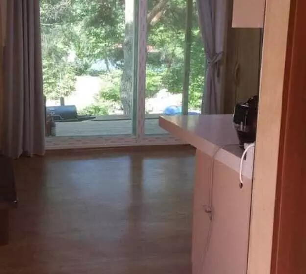 Hotelli Sangju Yeoyurounhwangtojib Pensyeon