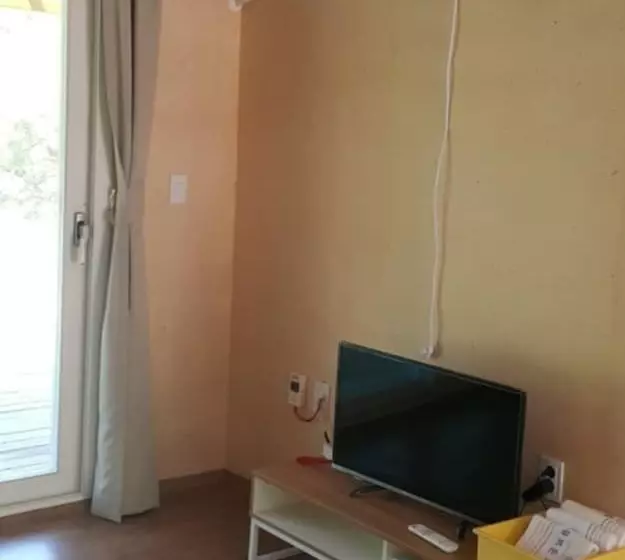 Hotelli Sangju Yeoyurounhwangtojib Pensyeon