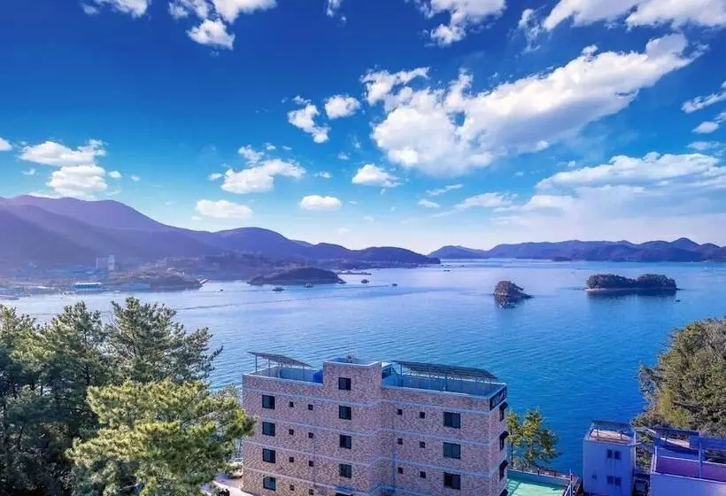 Hotelli Tongyoung Sagaejeol Pension