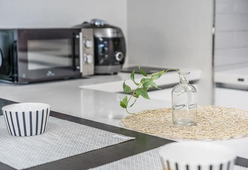 Hotel Tongyoung Sagaejeol Pension