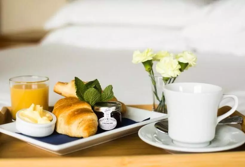 ベッドアンドブレックファースト King Arthurs Arms