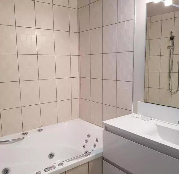 Delago Motel/apartments