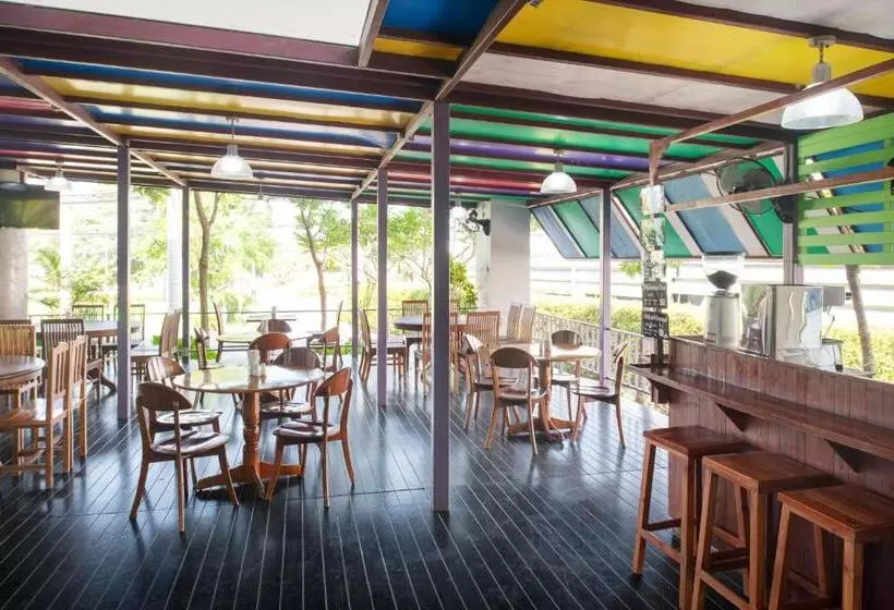 هتل Eco Inn Prime Mae Sot