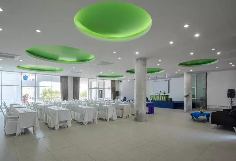 هتل Eco Inn Prime Mae Sot