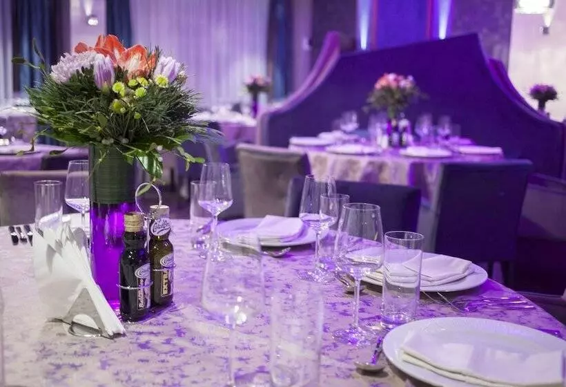 Exclusive Hotel & More