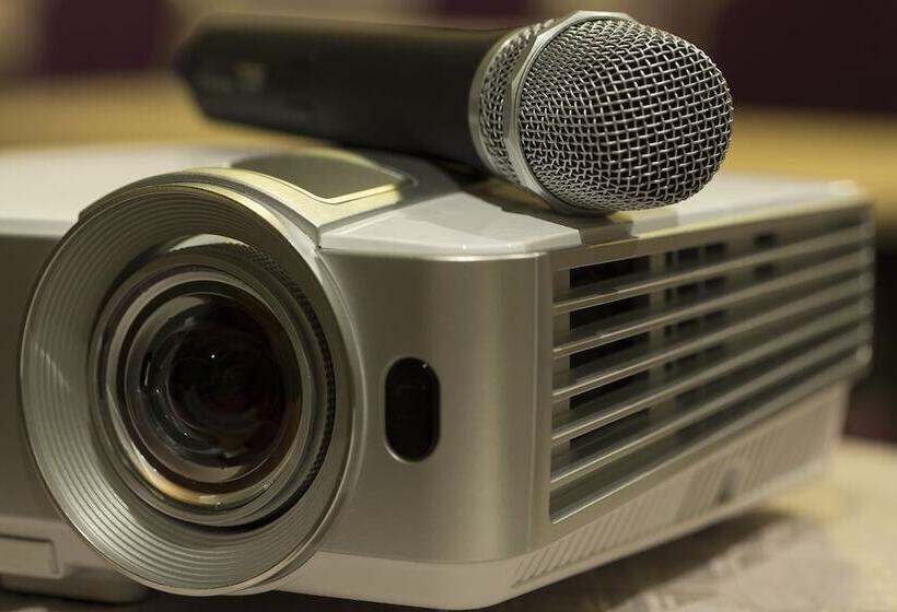 Exclusive Hotel & More