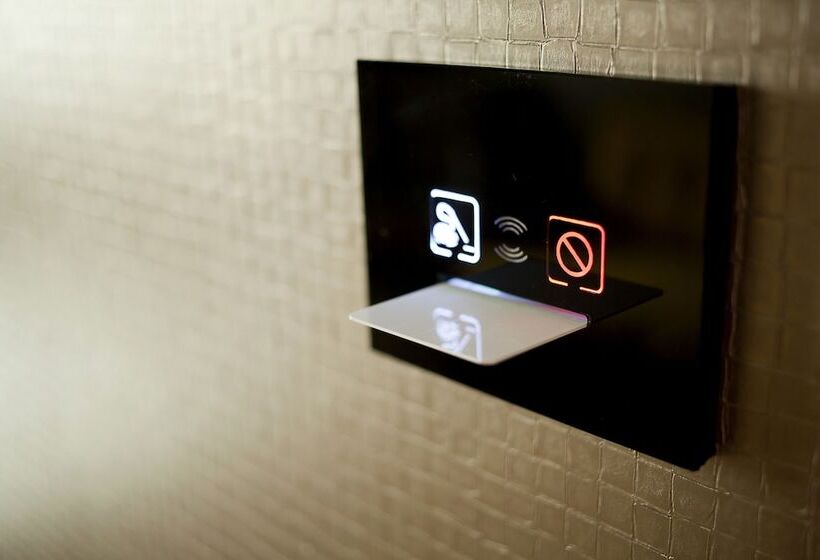 Exclusive Hotel & More