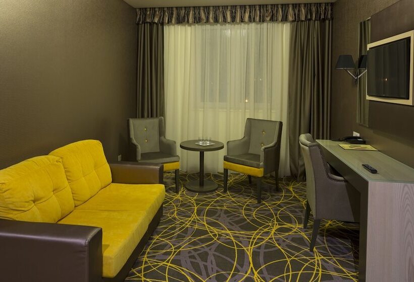 Exclusive Hotel & More