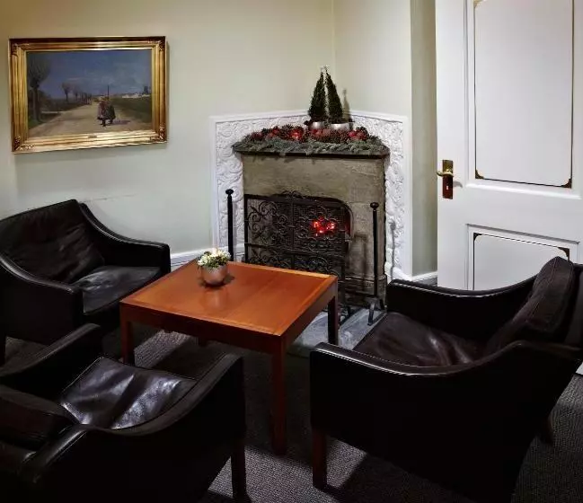 Gl. Avernæs Sinatur Hotel & Konference