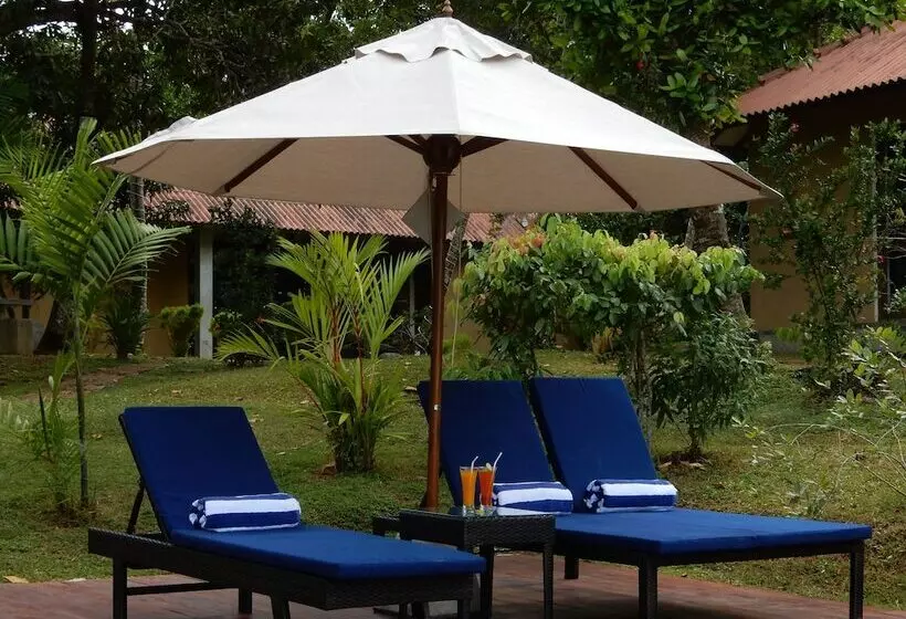 ホテル Kadolana Eco Village