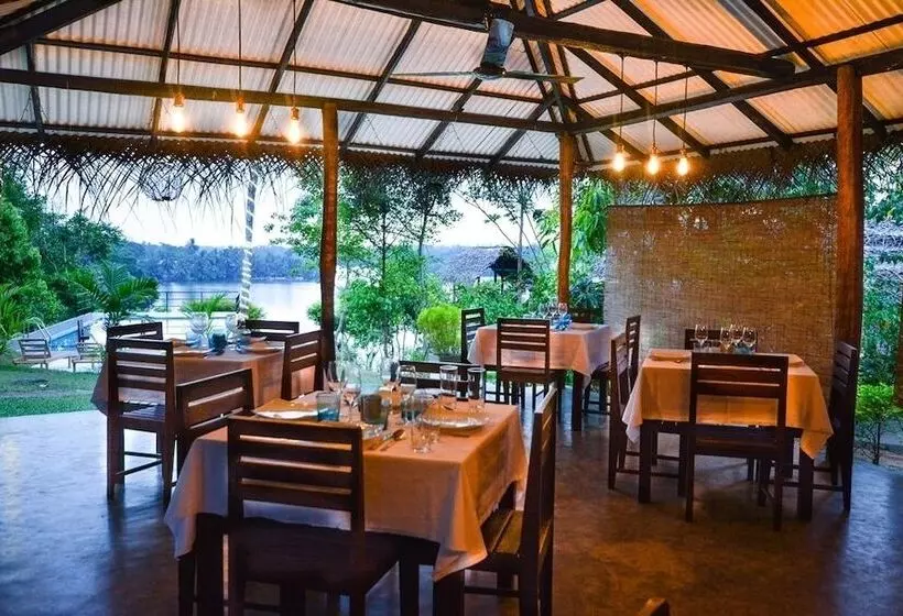 ホテル Kadolana Eco Village