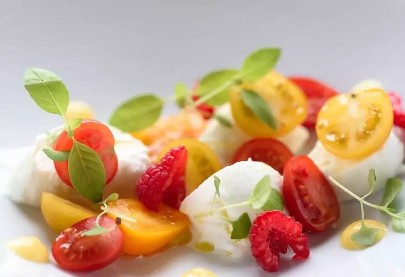 Отель Manoir De Surville