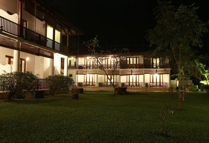 Отель Nooit Gedacht Heritage