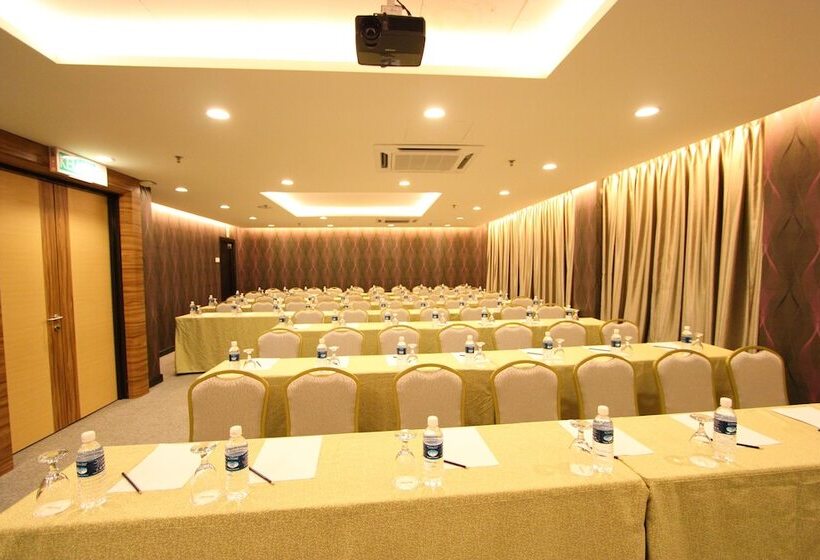 בית מלון כפרי Paradise Spa