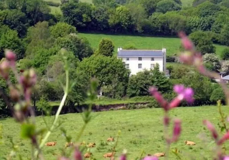 호텔 Plantation House