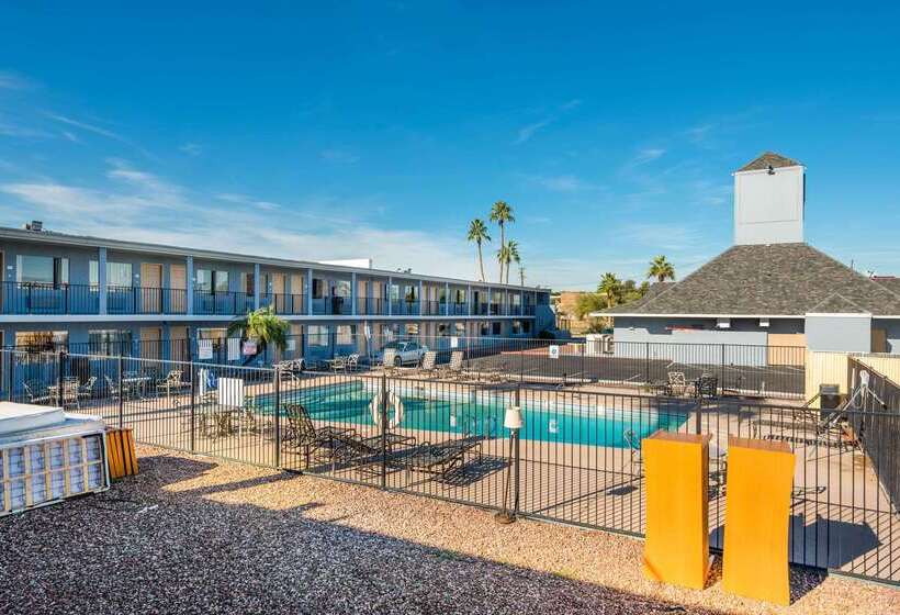 Отель Rodeway Inn Phoenix North I17