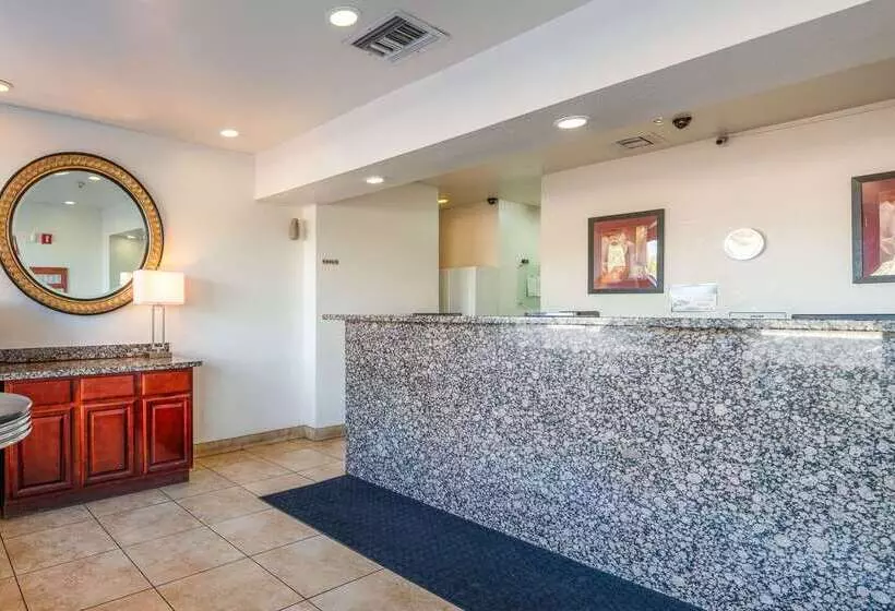 Отель Rodeway Inn Phoenix North I17