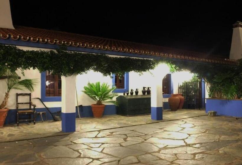 田舎風ホテル Monte Alerta Turismo Rural