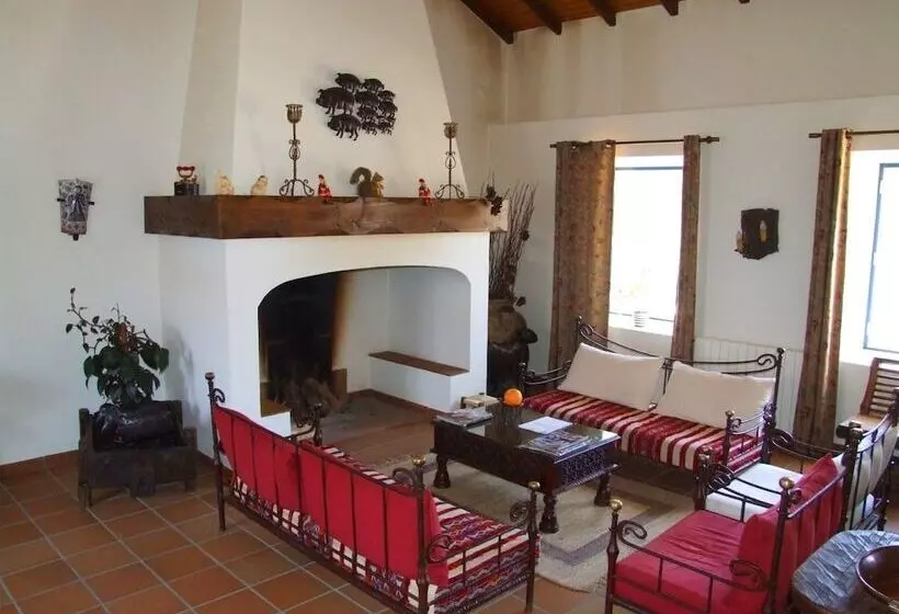 Maaseutuhotelli Monte Das Faias Cork Farm