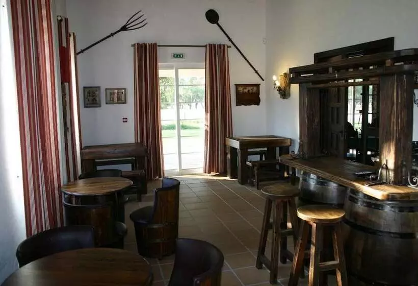 Maaseutuhotelli Monte Das Faias Cork Farm