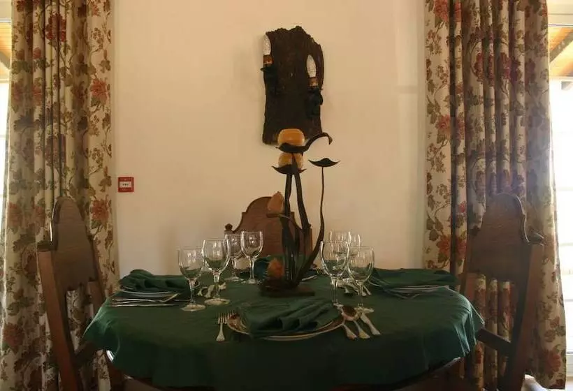 Maaseutuhotelli Monte Das Faias Cork Farm