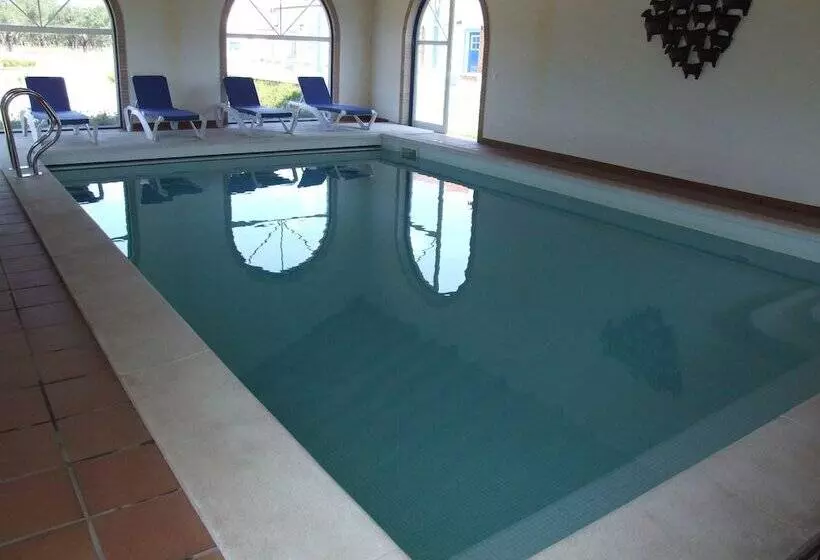 Maaseutuhotelli Monte Das Faias Cork Farm