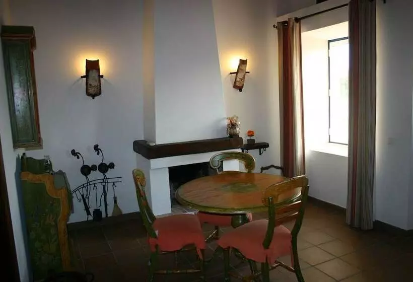 Maaseutuhotelli Monte Das Faias Cork Farm