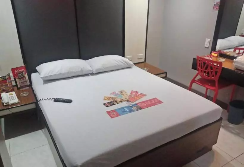 Szálloda Sogo Pasay Rotonda