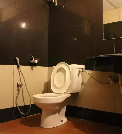 בית מלון כפרי Subang Park