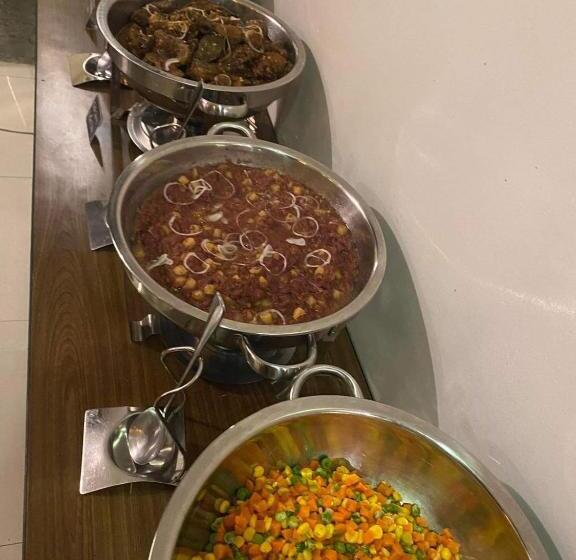 Summit Hotel Magnolia