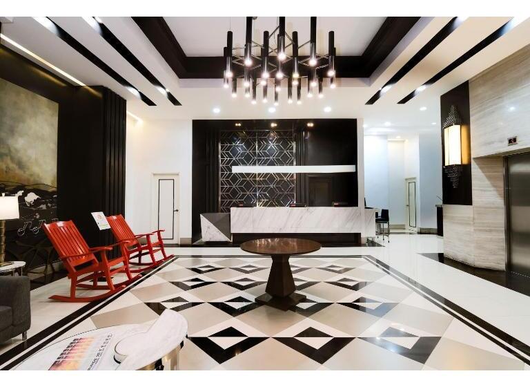 Summit Hotel Magnolia