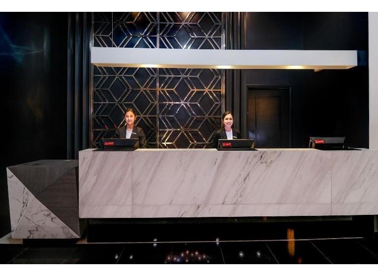 Summit Hotel Magnolia