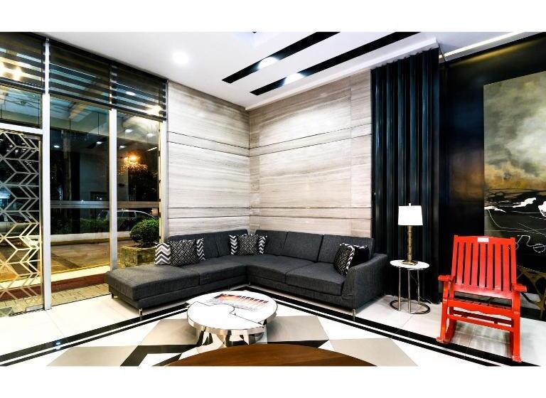 Summit Hotel Magnolia