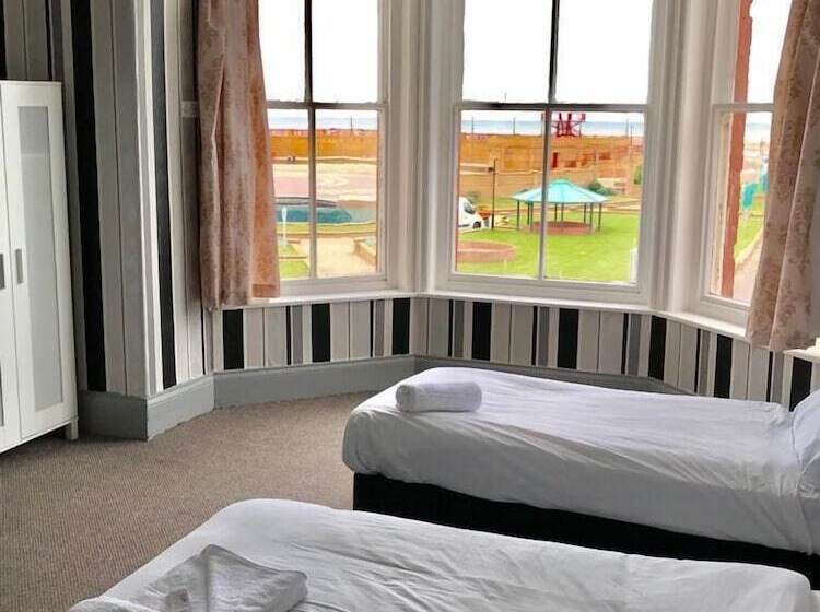 ホテル The Mews Inn