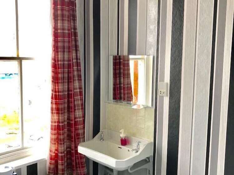 ホテル The Mews Inn