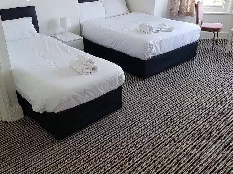 Отель The Mews Inn