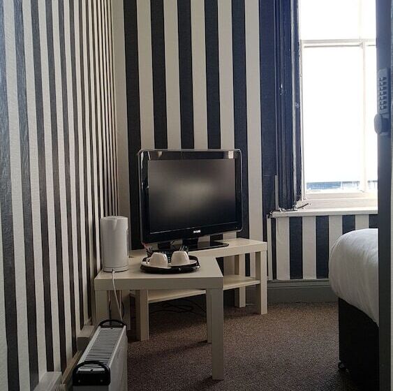 ホテル The Mews Inn