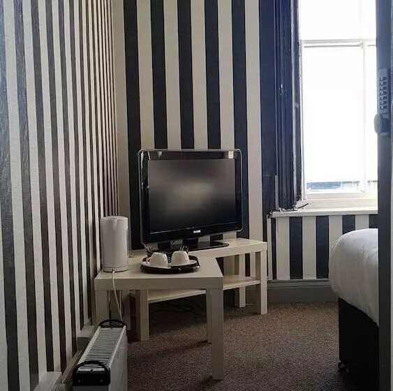 Отель The Mews Inn